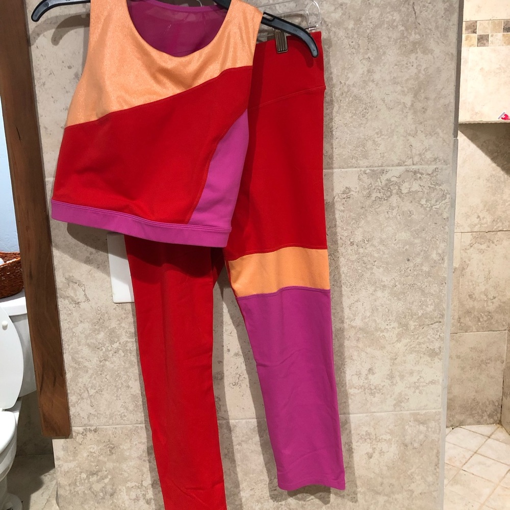 Joy Lab leggings and sports bra set ❤️🧡💕